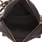 Chanel shoulder bag in black quilted grained leather - DETAIL 3
