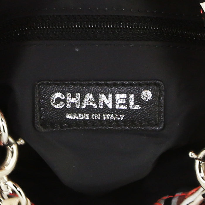 Chanel shoulder bag in pink, white and black logo canvas - DETAIL 3