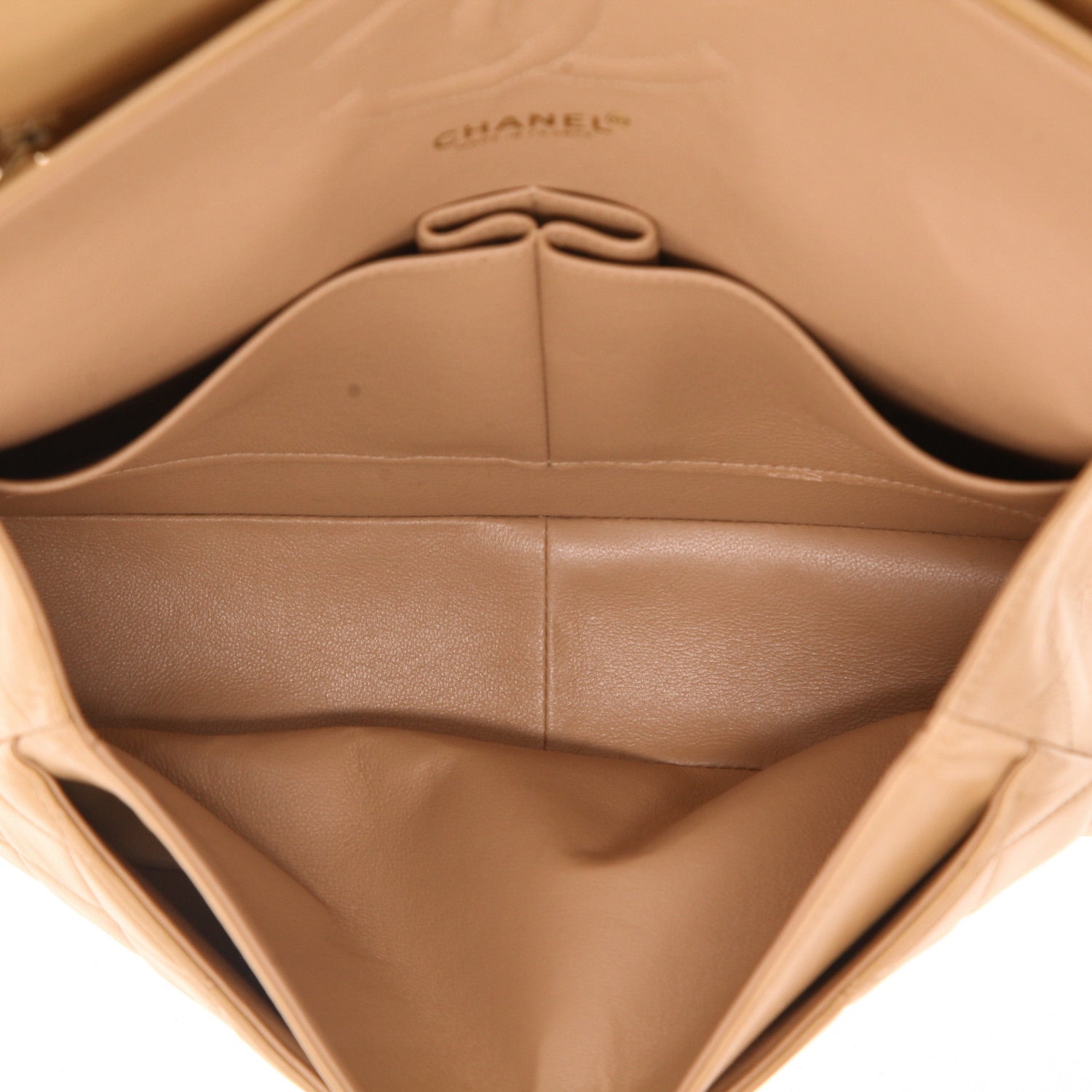 Chanel Timeless Classic handbag in beige quilted leather - DETAIL 3