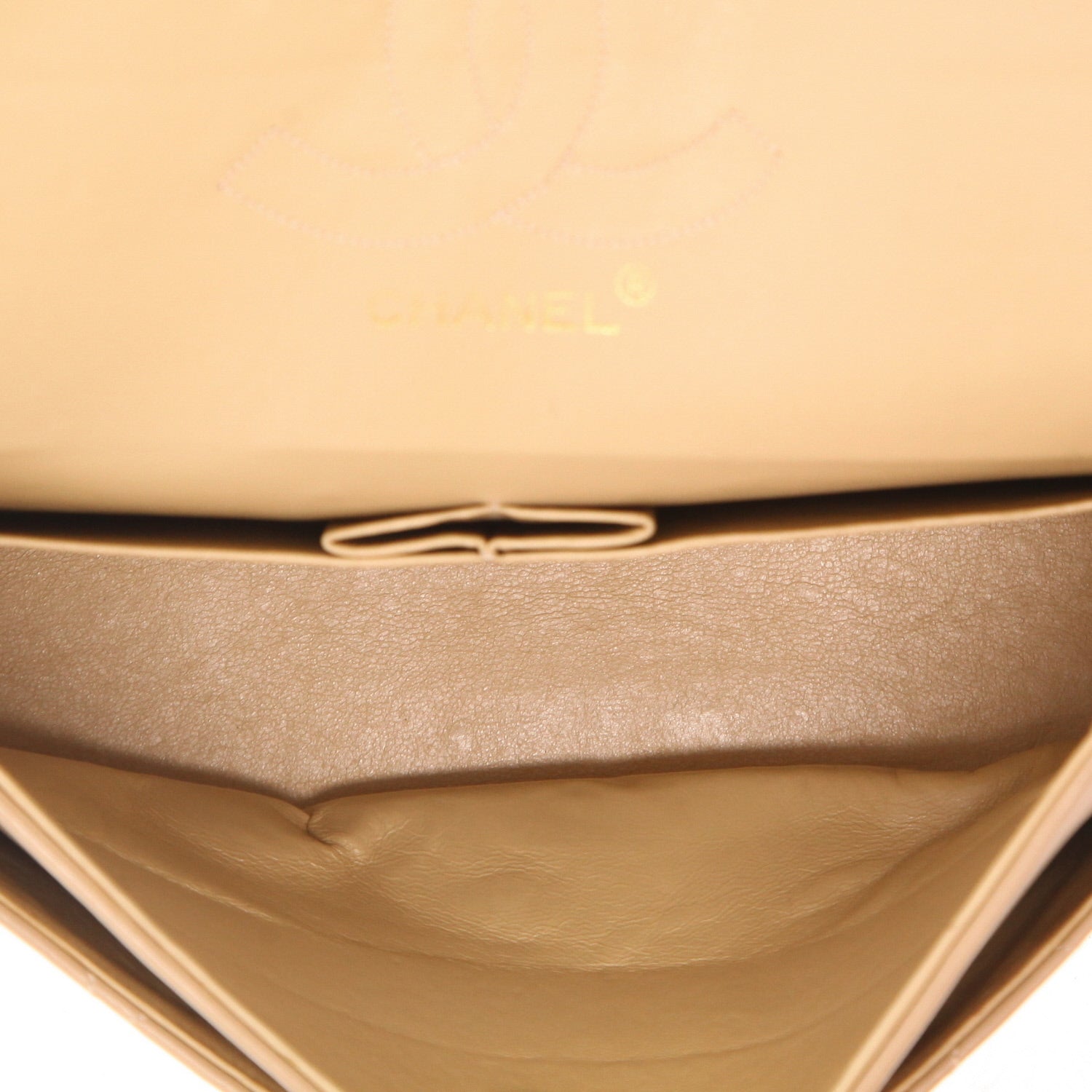 Chanel Timeless Classic handbag in beige quilted leather - DETAIL 3