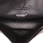 Chanel Timeless Classic handbag in black quilted grained leather - DETAIL 3