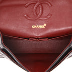 Chanel Timeless Classic handbag in black quilted leather - DETAIL 3