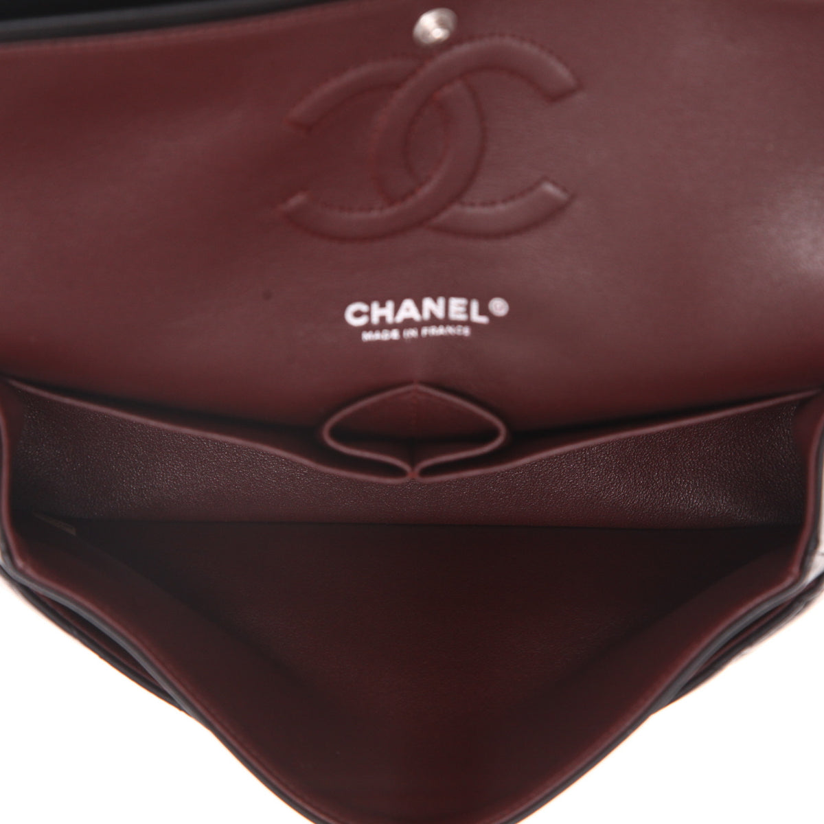 Chanel Timeless Classic handbag in black quilted leather - DETAIL 3