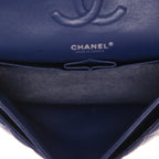 Chanel Timeless Classic handbag in blue quilted leather - DETAIL 3