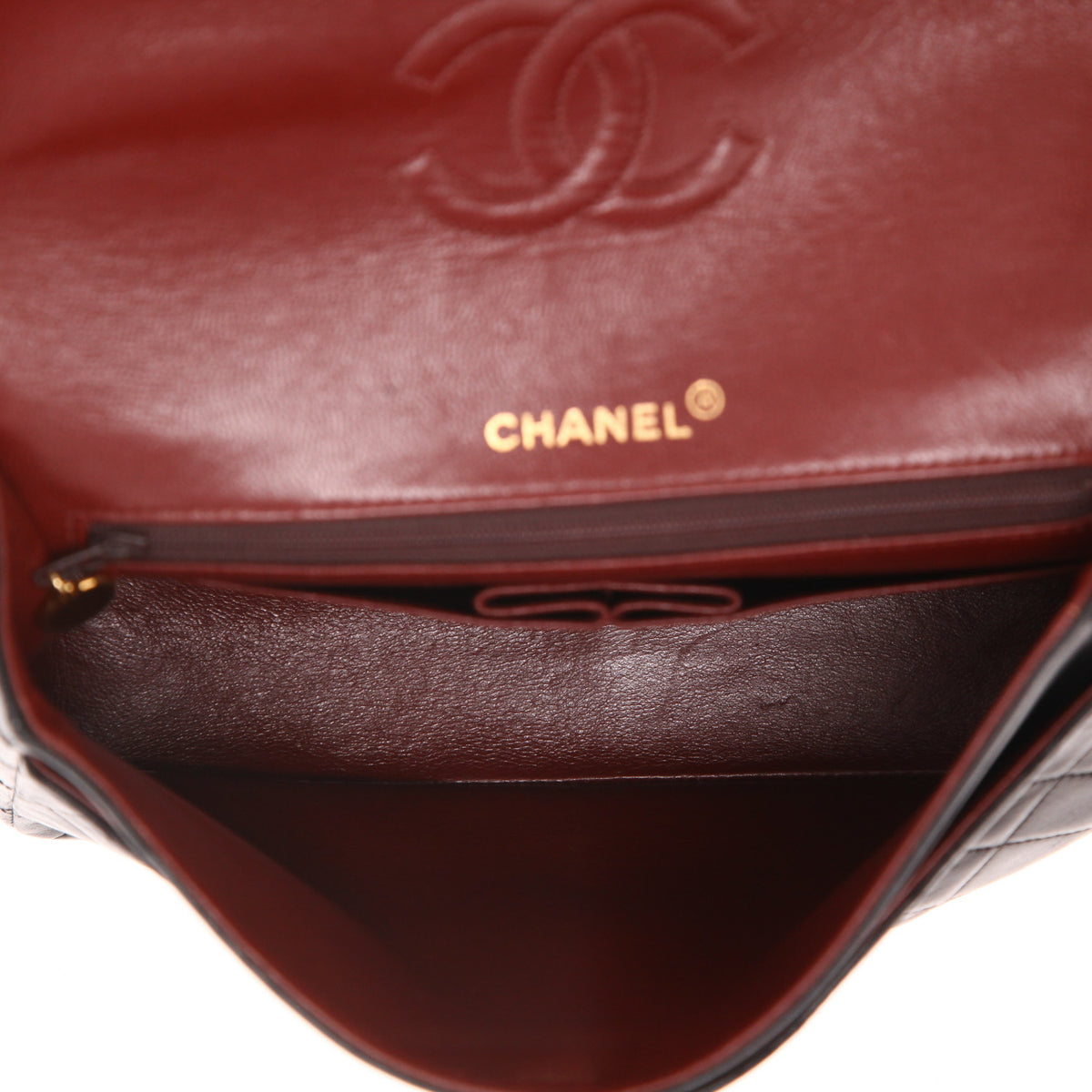Chanel Timeless handbag in black quilted leather - DETAIL 3