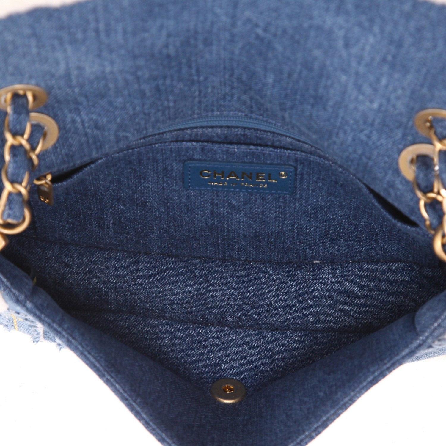 Chanel Timeless handbag in blue denim canvas and sheepskin - DETAIL 3