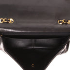 Chanel Timeless Jumbo shoulder bag in black quilted leather - DETAIL 3