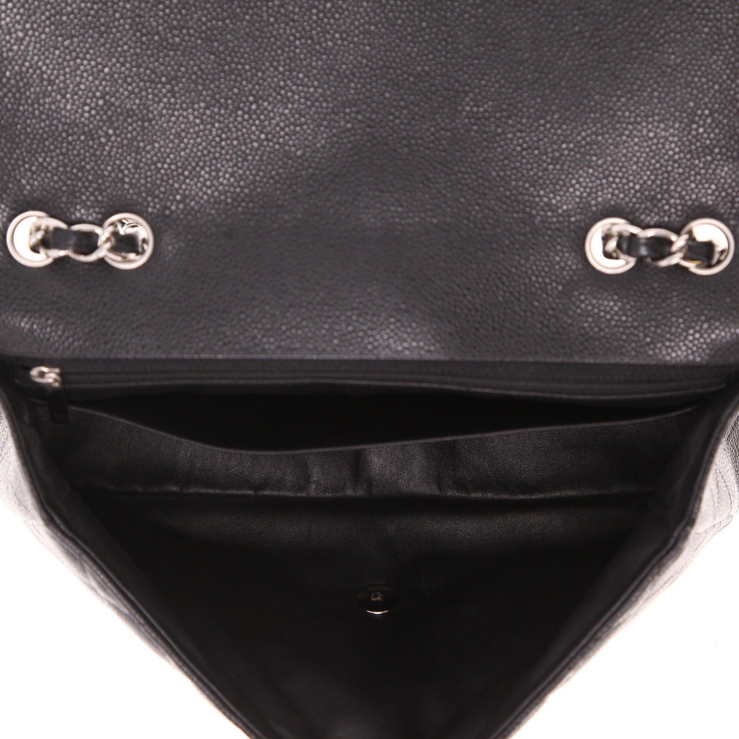 Chanel Timeless Jumbo shoulder bag in black quilted grained leather - DETAIL 3