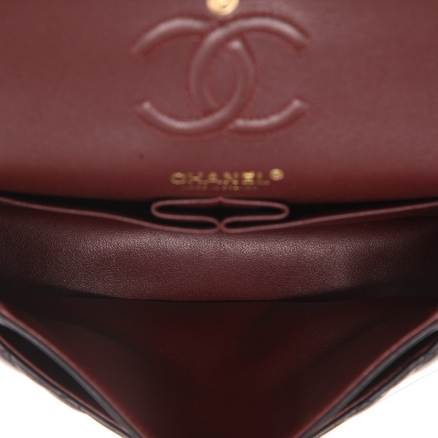 Chanel Timeless Petit handbag in black quilted leather - DETAIL 3
