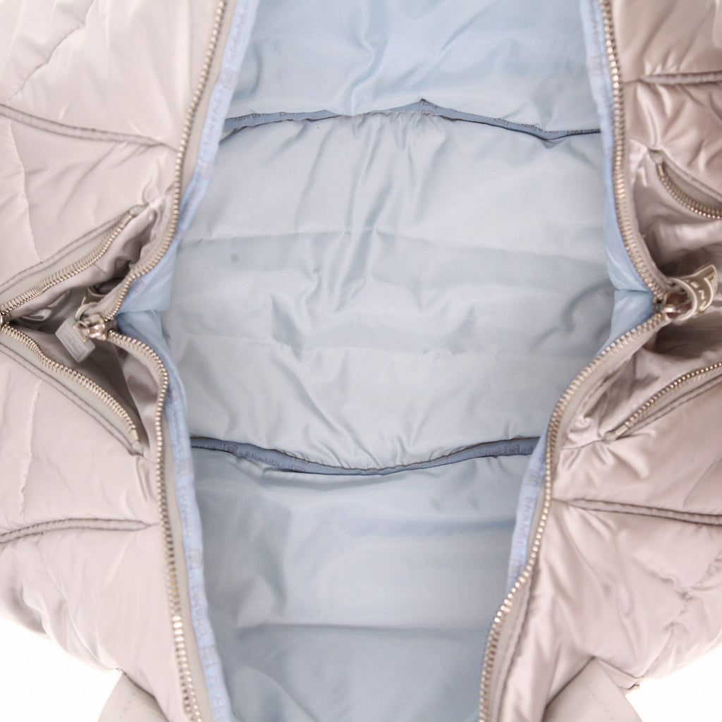 Chanel travel bag in silver canvas - DETAIL 3