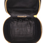 Chanel Vanity vanity case in black leather - DETAIL 3