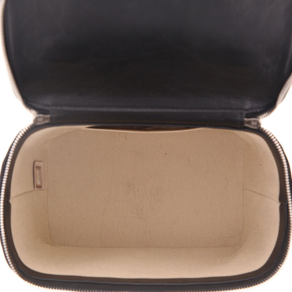 Chanel Vanity vanity case in wicker and black leather - DETAIL 3