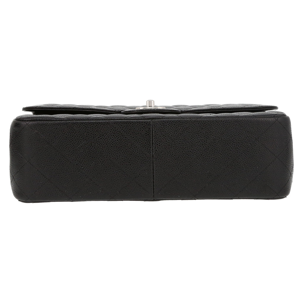 Chanel Timeless Jumbo shoulder bag in black quilted grained leather - DETAIL 4
