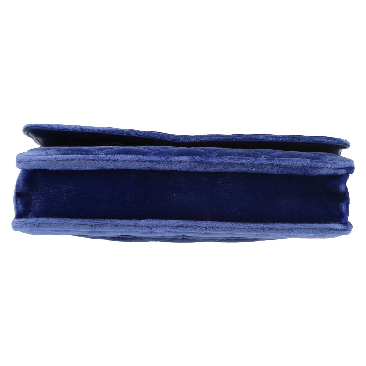 Chanel Wallet on Chain pouch in royal blue quilted velvet - DETAIL 4