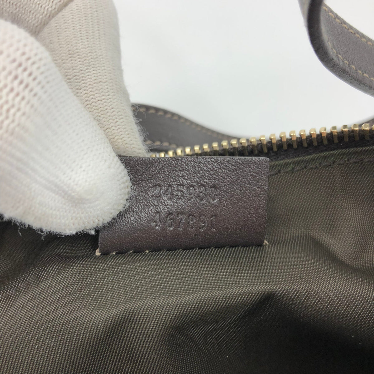 GUCCI MONOGRAM SHOULDER BAG