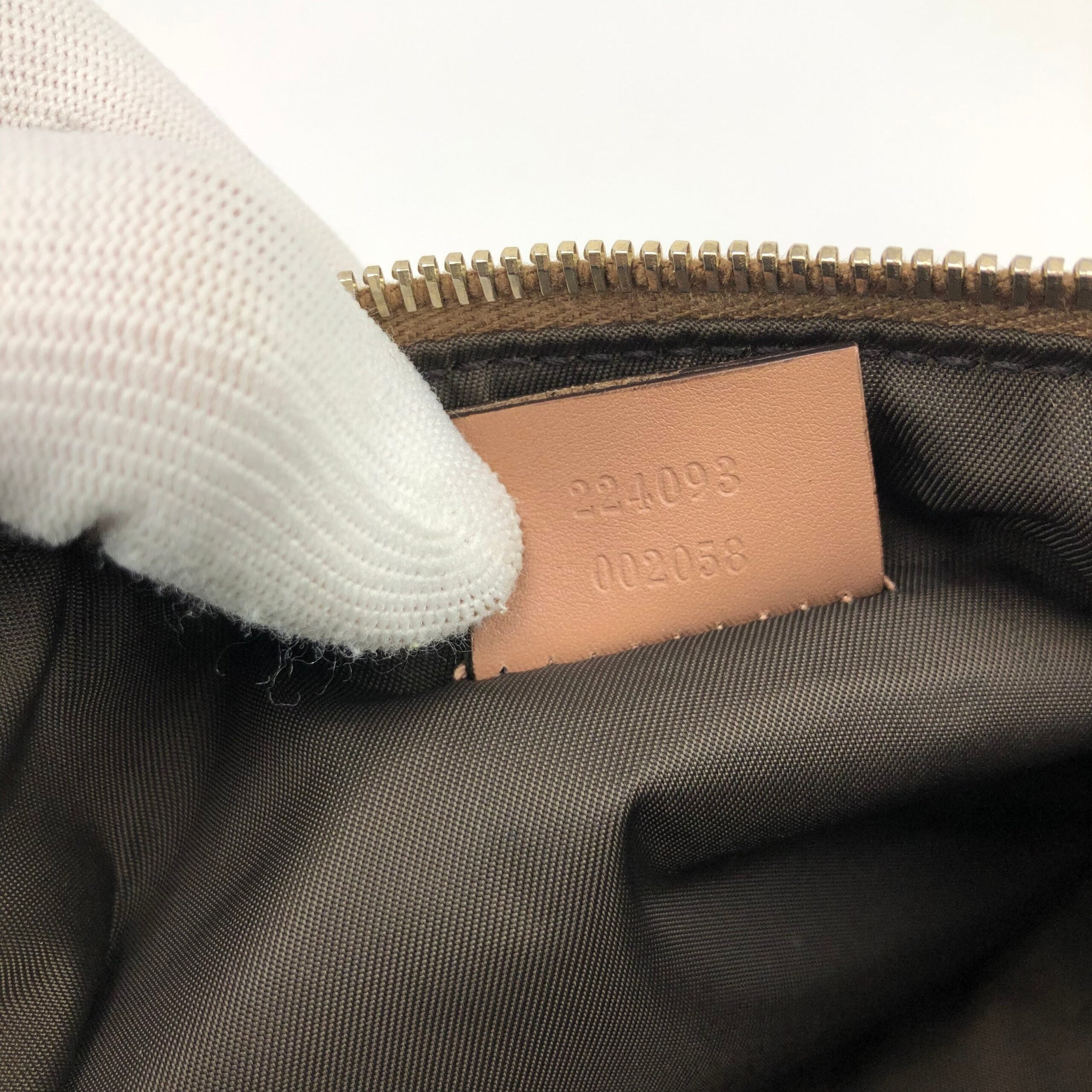 GUCCI MONOGRAM SHOULDER BAG