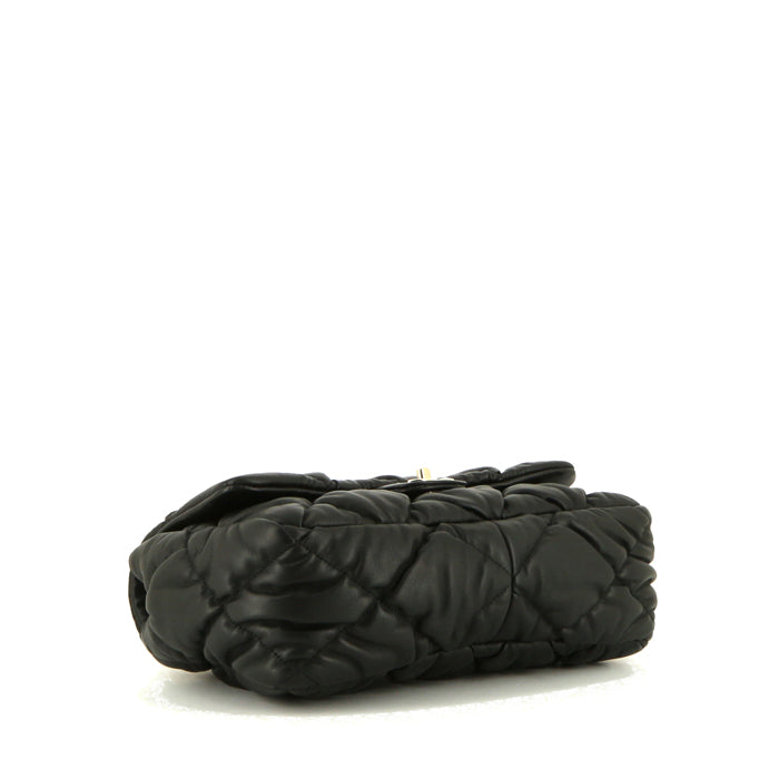 Chanel handbag in black quilted leather - DETAIL 5