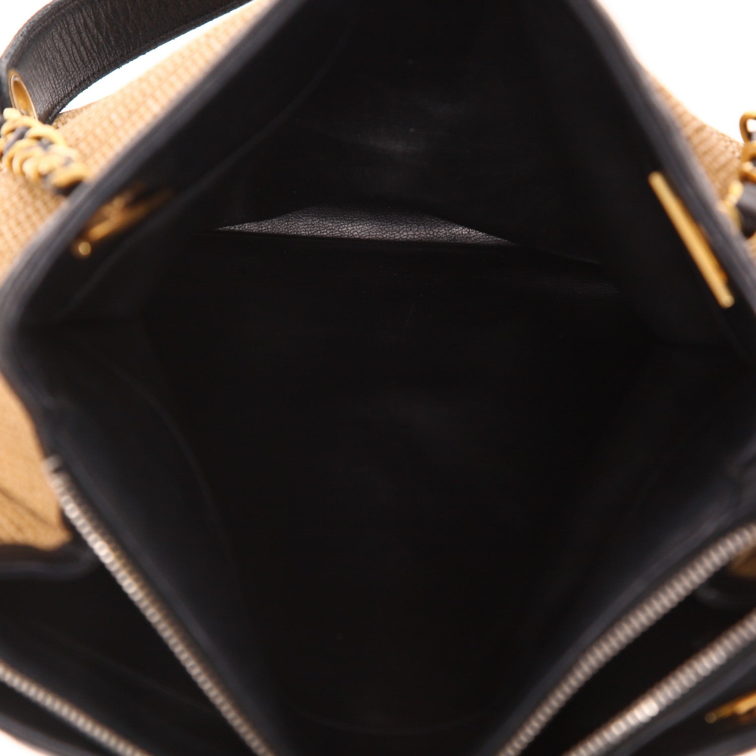 Vintage Chanel 'Shopping' handbag in raffia and black leather - DETAIL 5