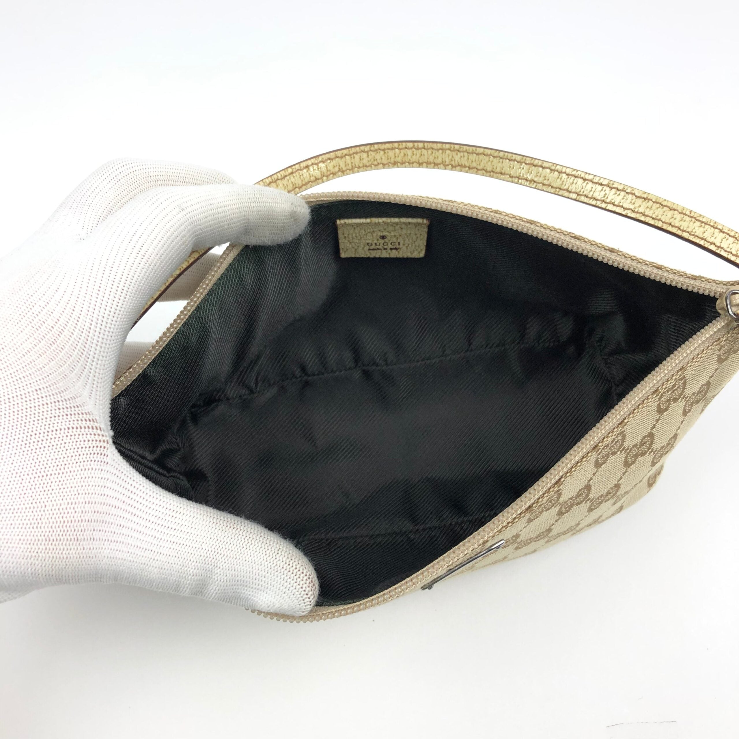 GUCCI MONOGRAM SHOULDER BAG