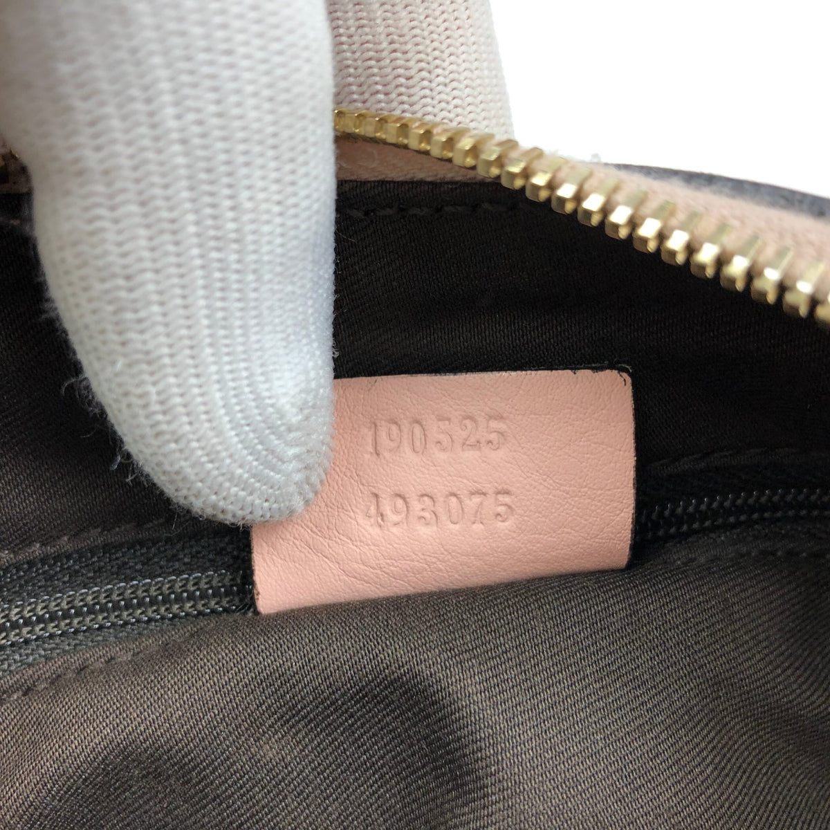 GUCCI ABBEY MONOGRAM SHOULDER BAG