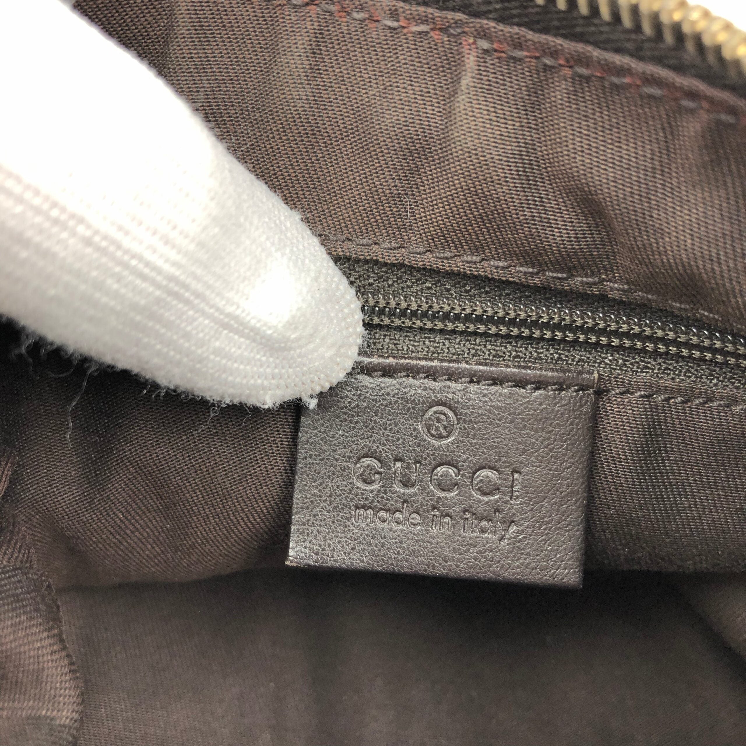 GUCCI MONOGRAM ABBEY SHOULDER BAG