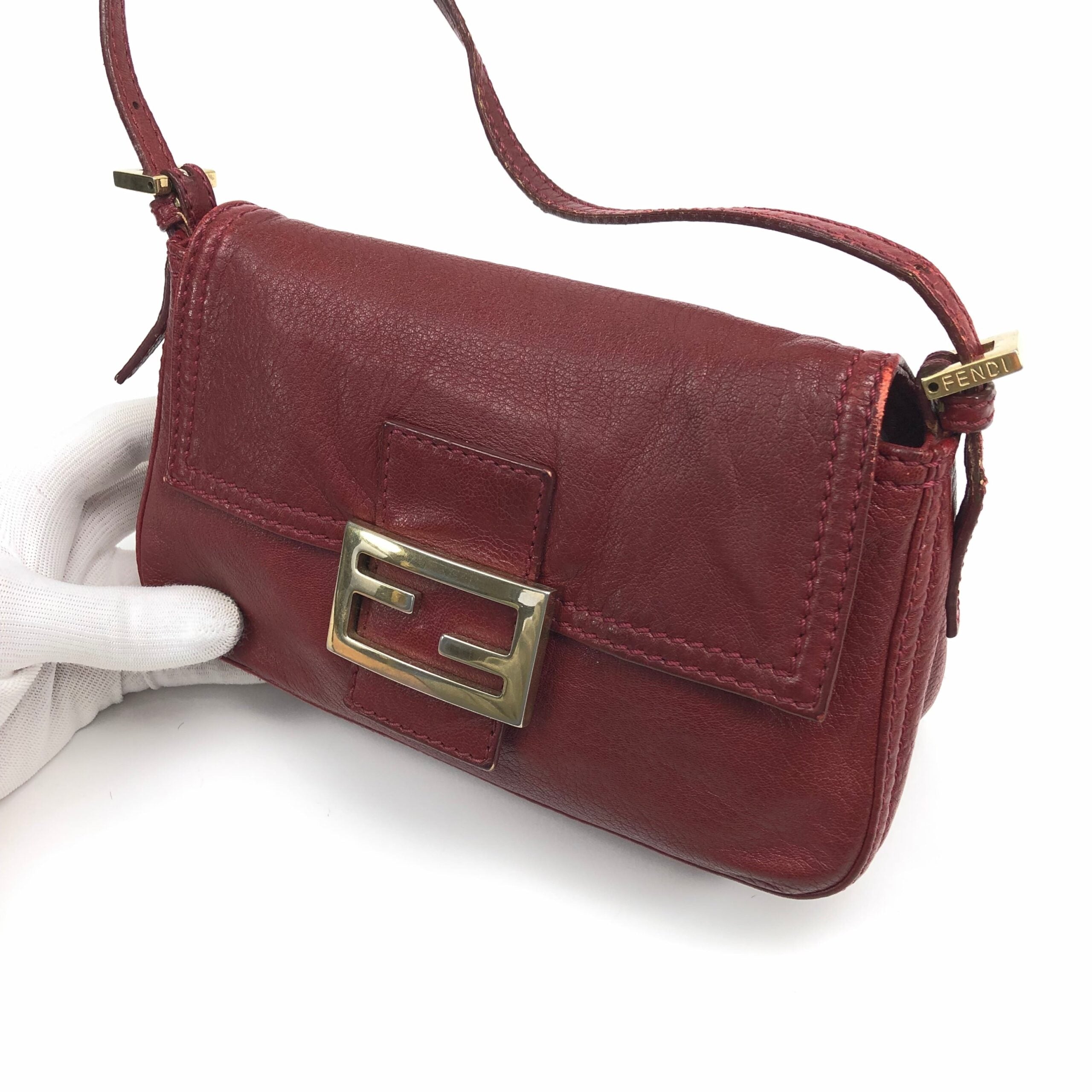 FENDI LEATHER BAGUETTE BAG