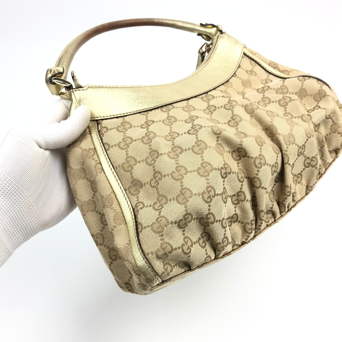 GUCCI ABBEY MONOGRAM SHOULDER BAG
