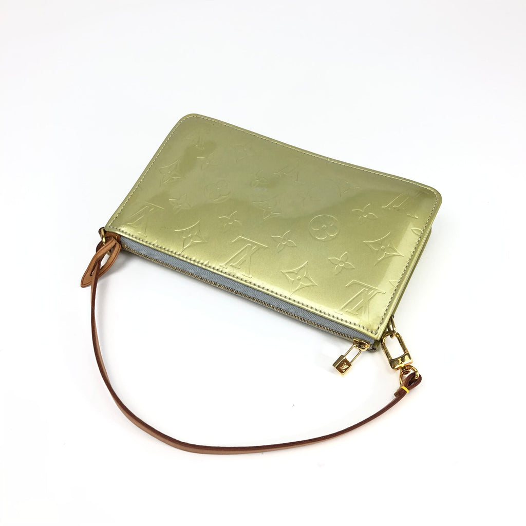 LOUIS VUITTON LEXINGTON VERNIS POCHETTE BAG
