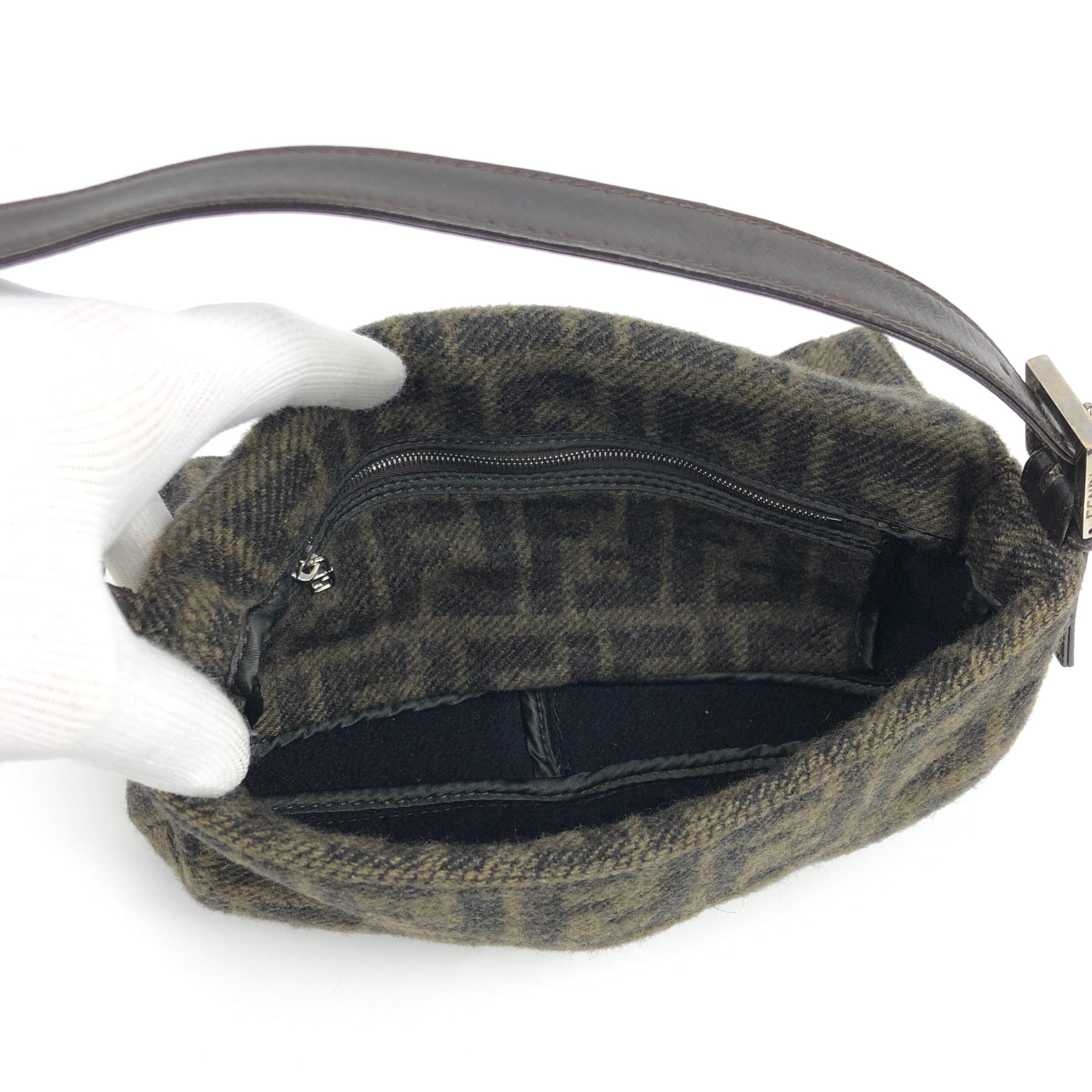 FENDI CASHMERE WOOL BAGUETTE SHOULDER BAG