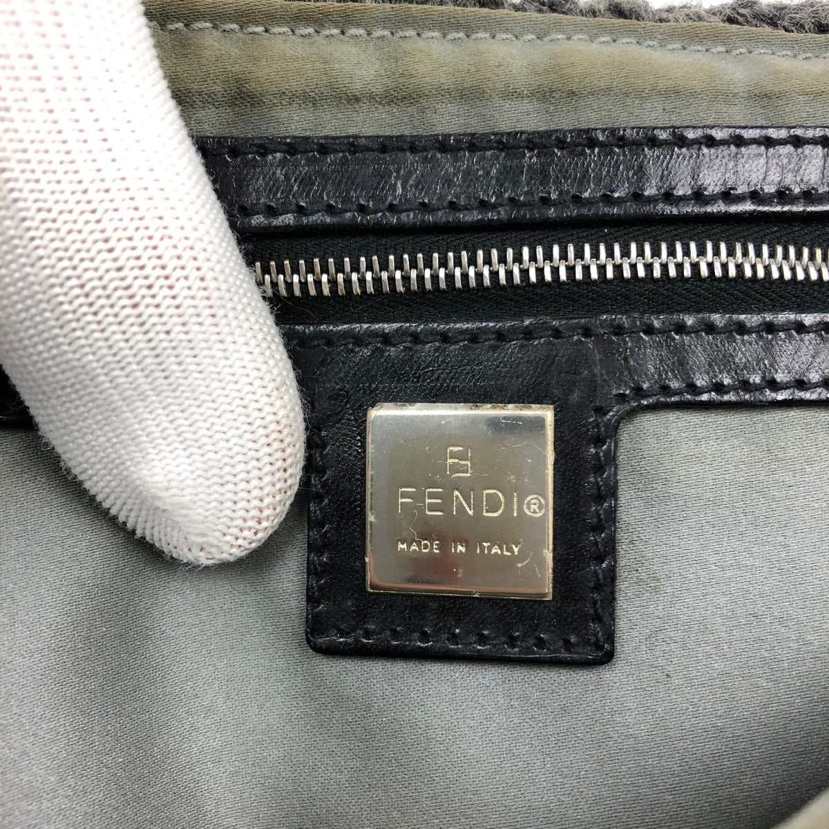 FENDI CASHMERE WOOL BAGUETTE SHOULDER BAG
