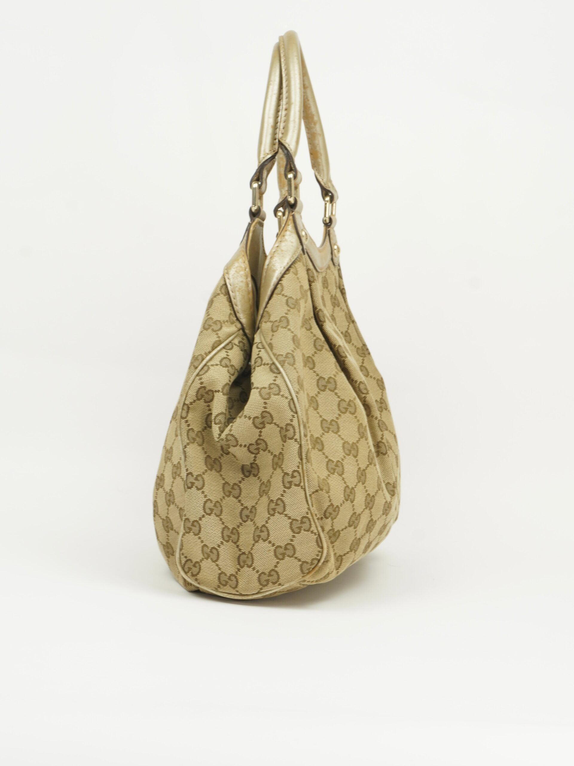 GUCCI MONOGRAM SUKEY BAG