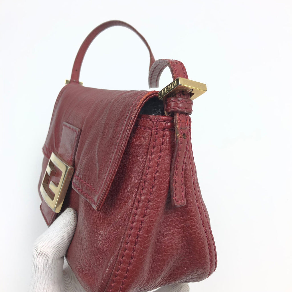 FENDI LEATHER BAGUETTE BAG
