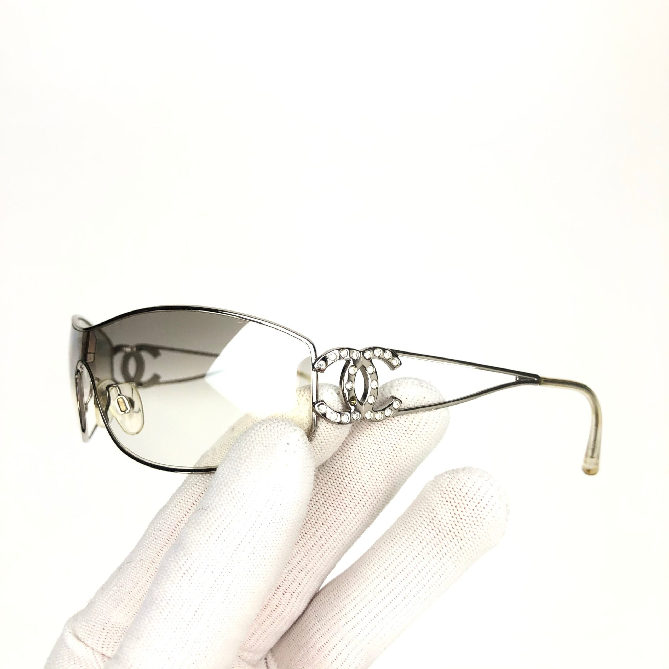 CHANEL RIMLESS VISOR SUNGLASSES