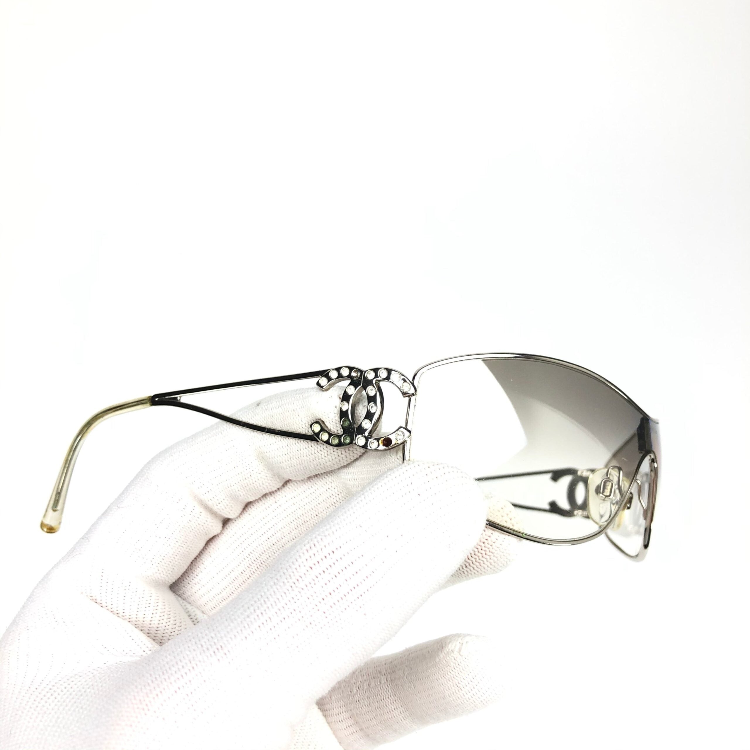 CHANEL RIMLESS VISOR SUNGLASSES