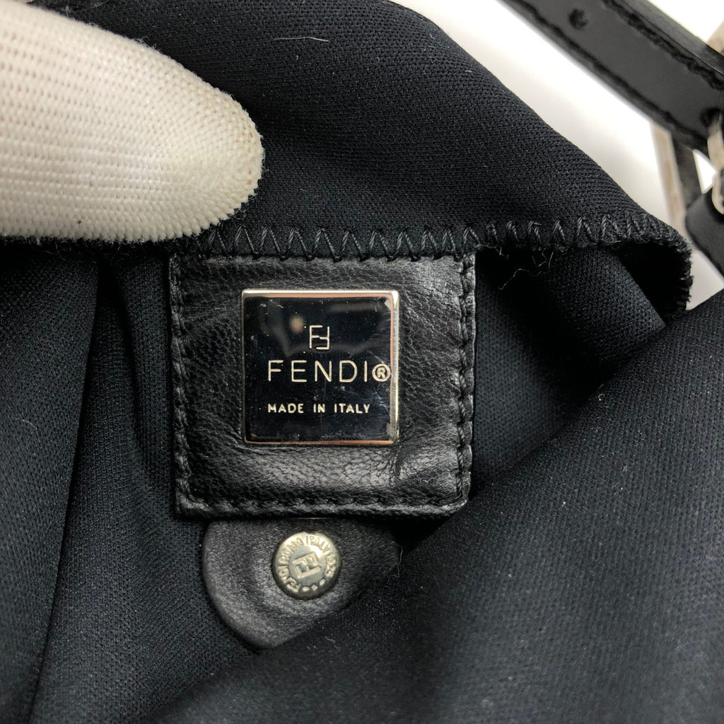 FENDI BAGUETTE SHOULDER BAG