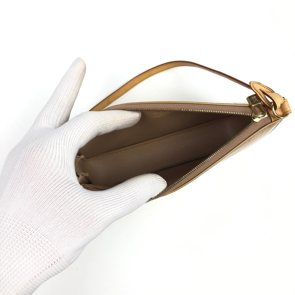 LOUIS VUITTON LEXINGTON POCHETTE SHOULDER BAG