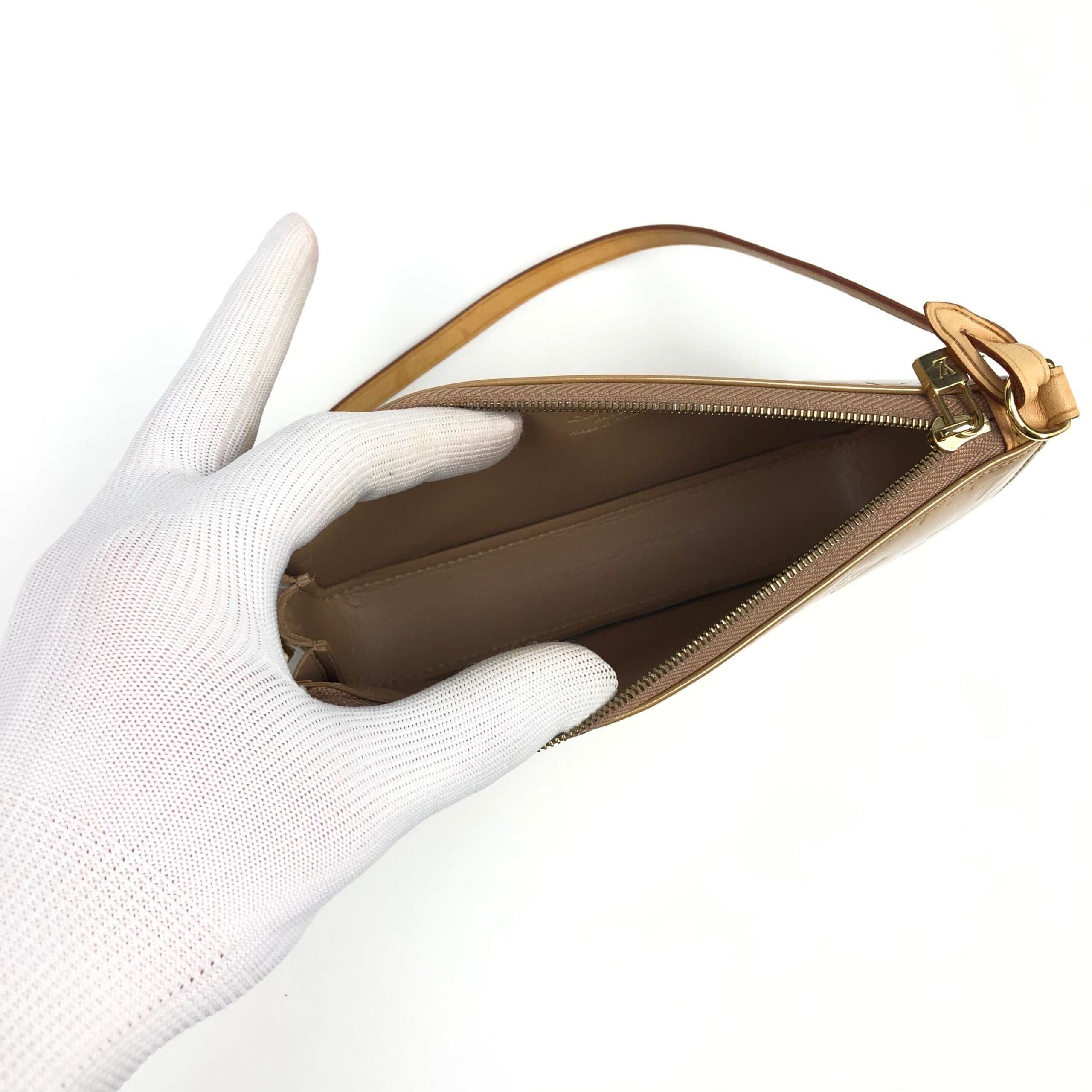 LOUIS VUITTON LEXINGTON POCHETTE SHOULDER BAG