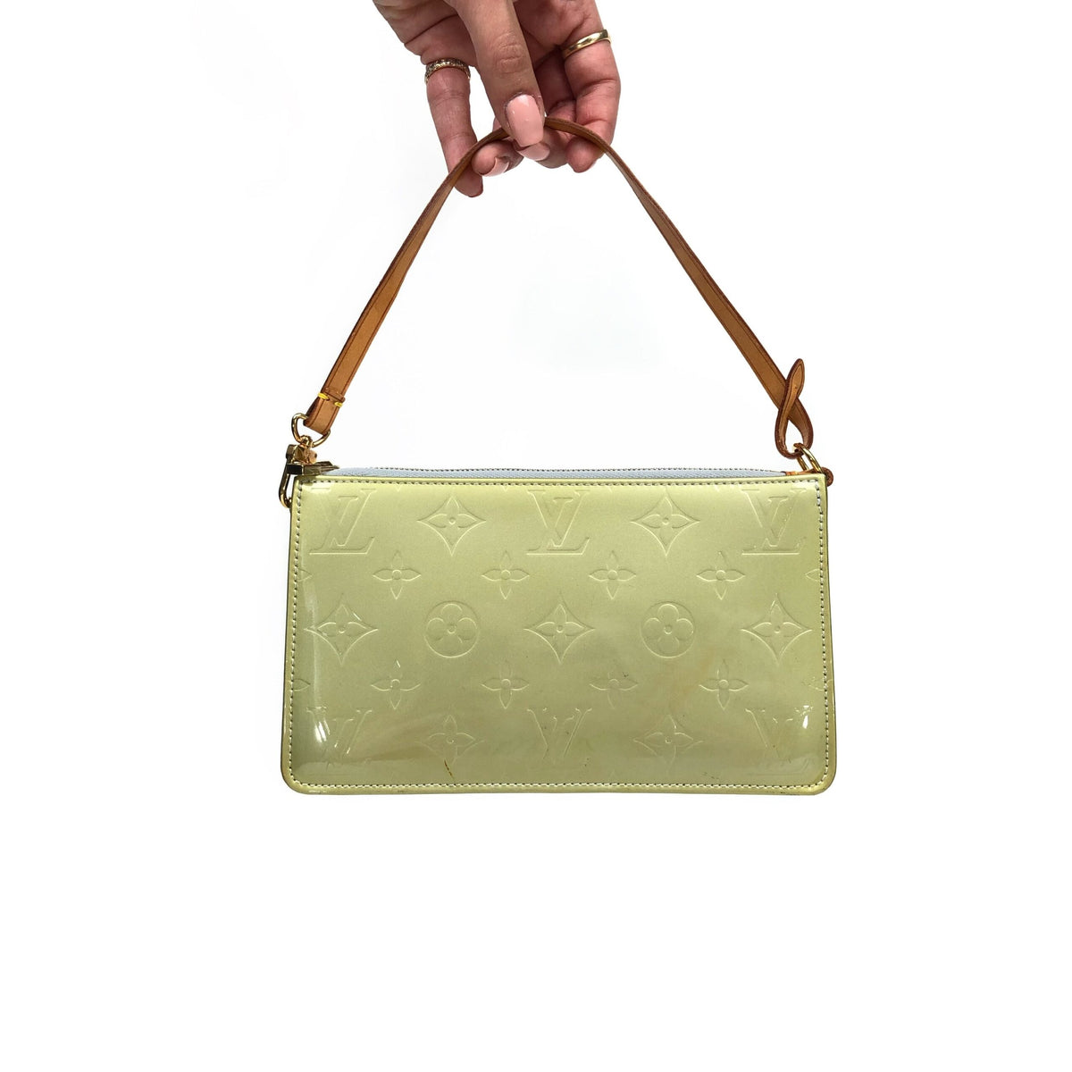 LOUIS VUITTON VERNIS POCHETTE SHOULDER BAG