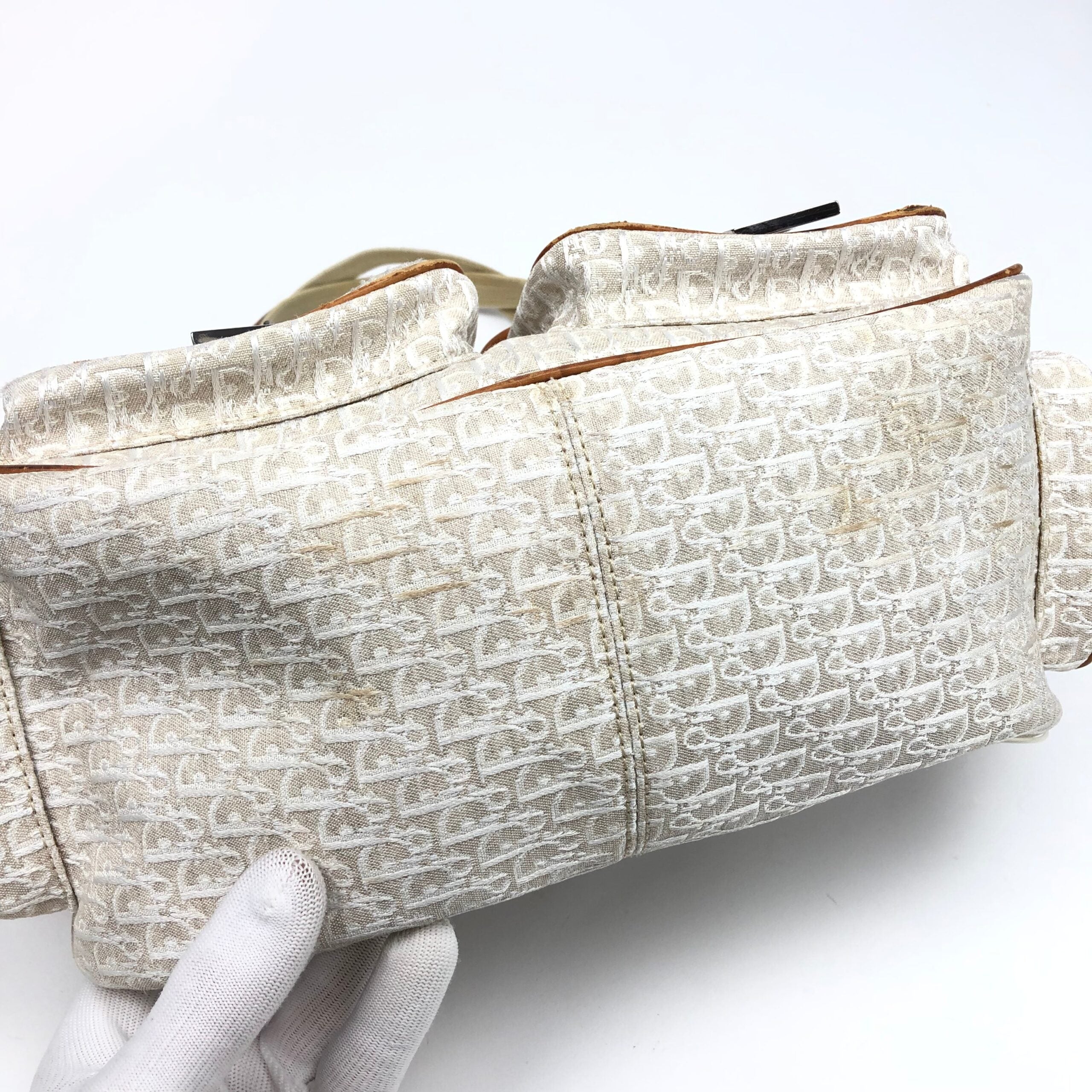 CHRISTIAN DIOR SHOULDER BAG