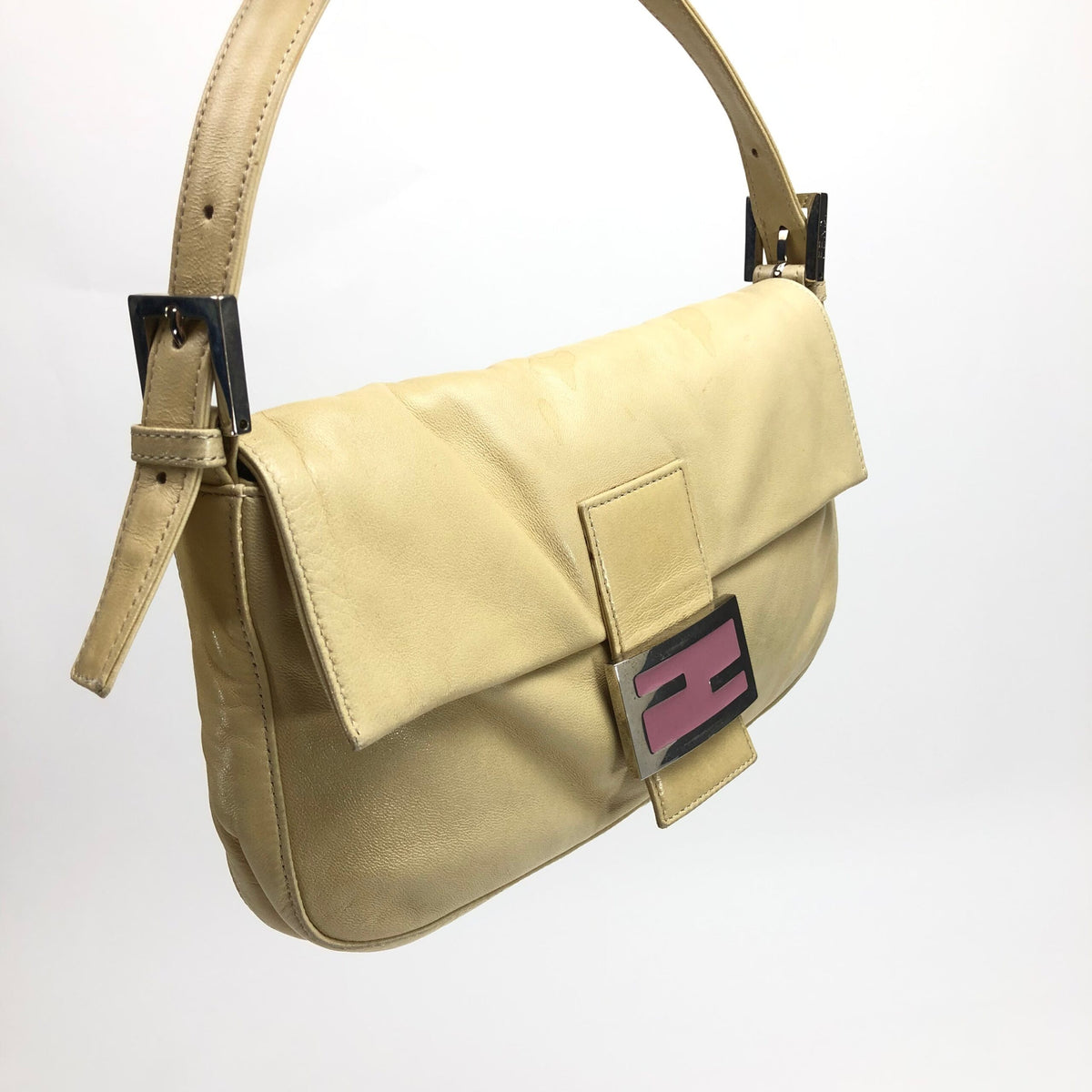 FENDI LEATHER BAGUETTE SHOULDER BAG