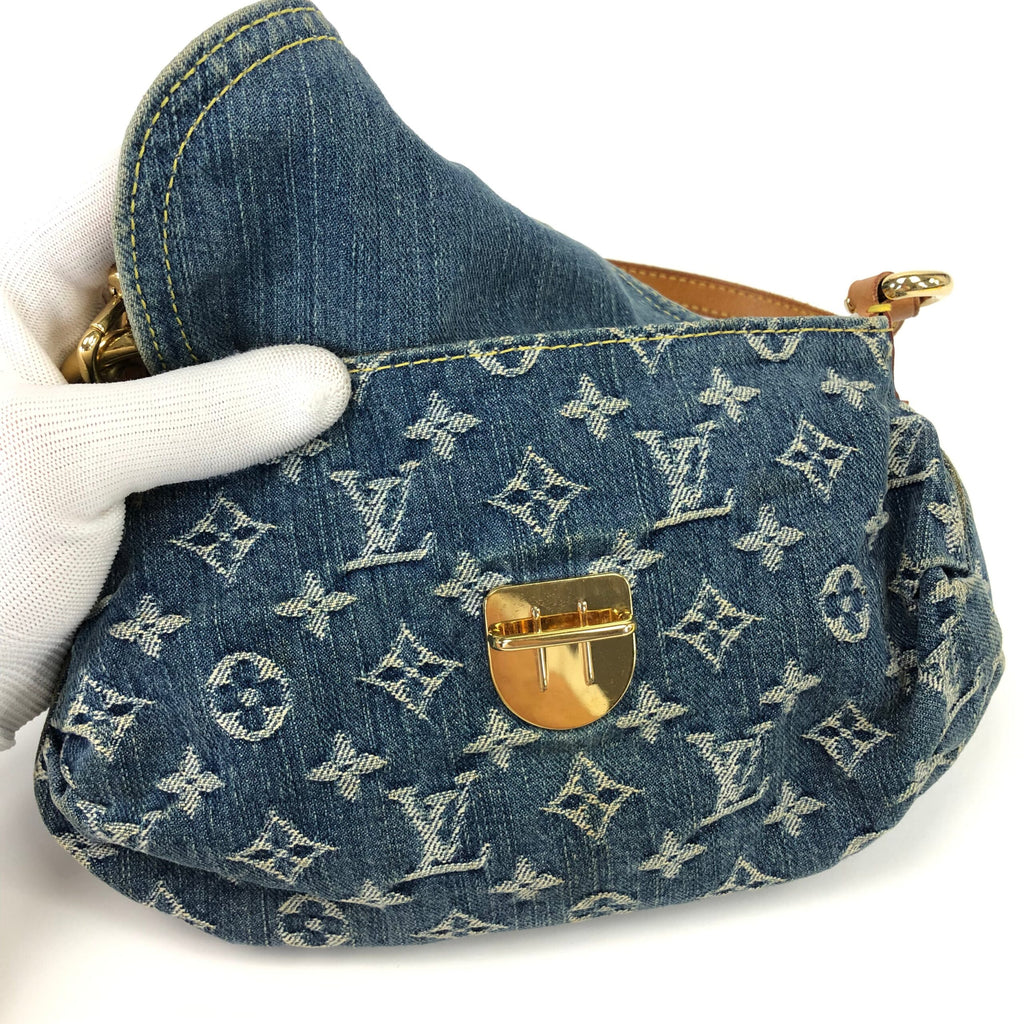LOUIS VUITTON DENIM PLEATY SHOULDER BAG