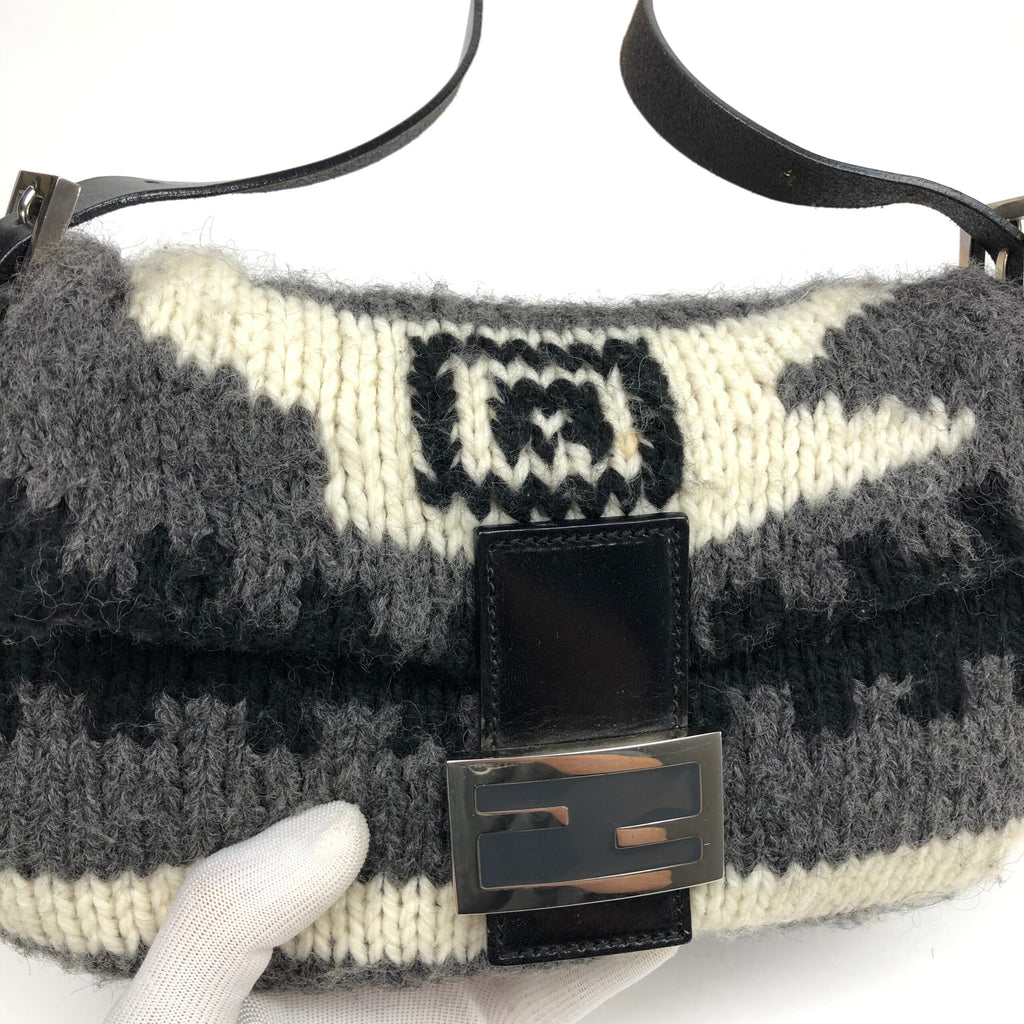 FENDI CASHMERE WOOL BAGUETTE SHOULDER BAG