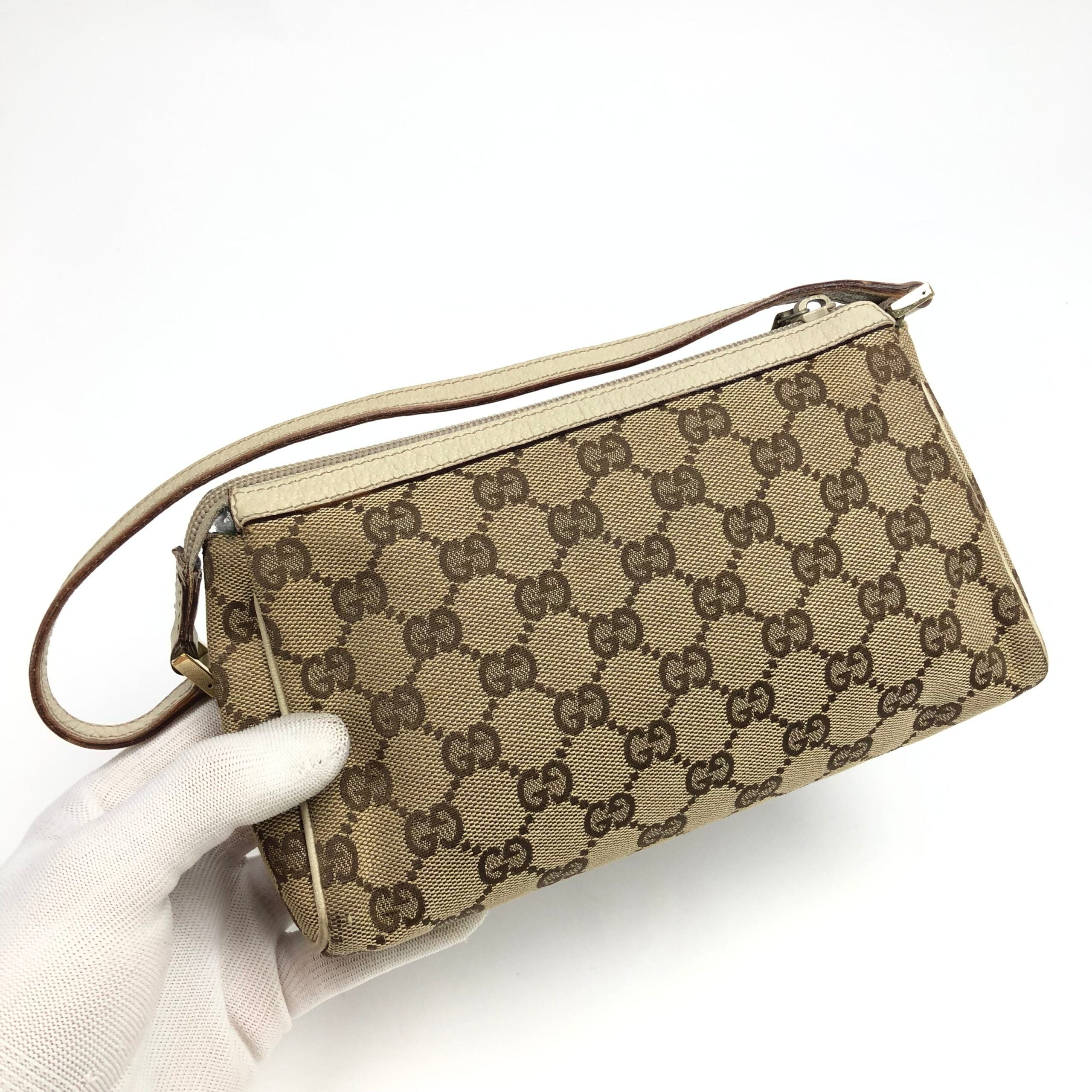 GUCCI MONOGRAM SHOULDER BAG