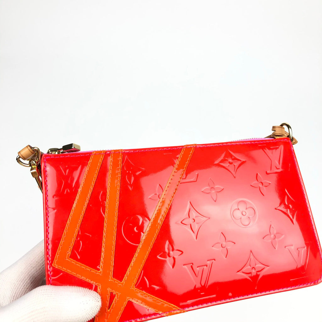 LOUIS VUUTTION X ROBERT WILSON VERNIS POCHETTE SHOULDER BAG