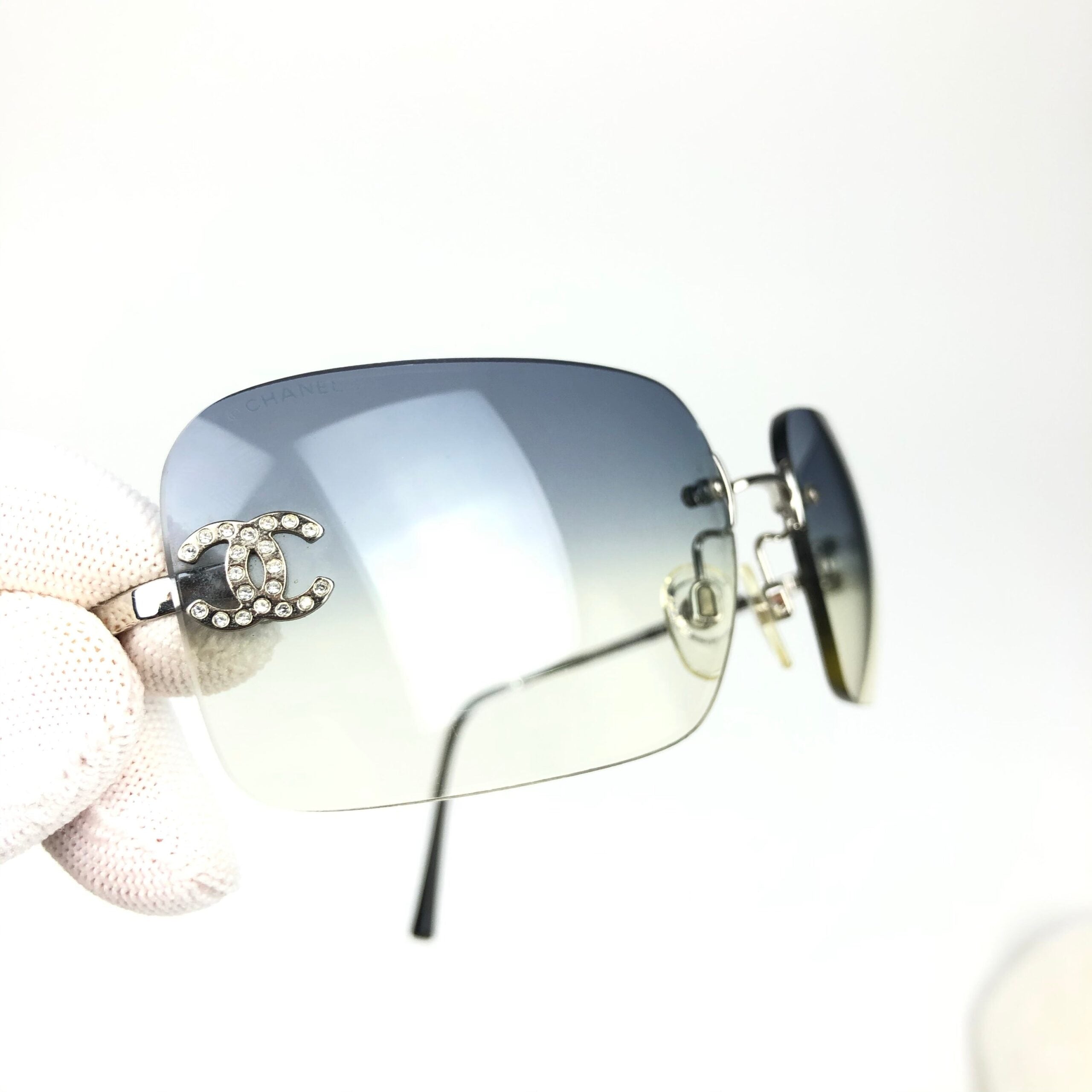 CHANEL BLUE GRADIENT RIMLESS SUNGLASSES