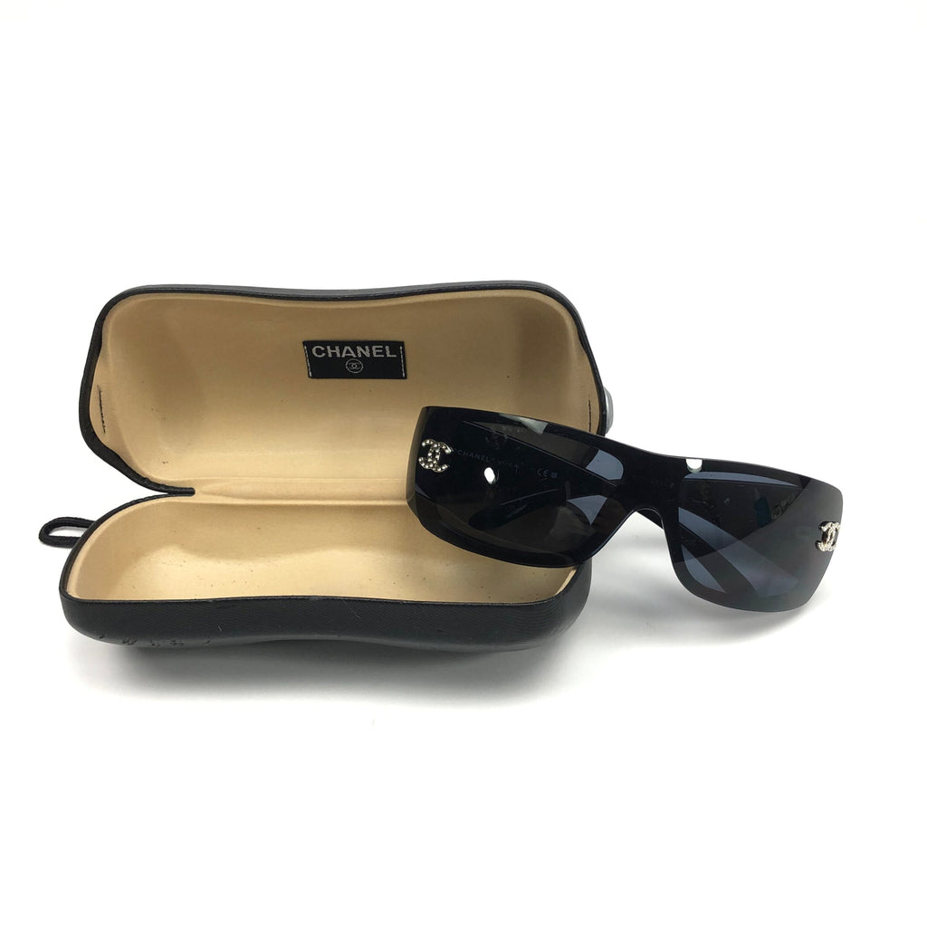CHANEL DIAMANTÉ SUNGLASSES