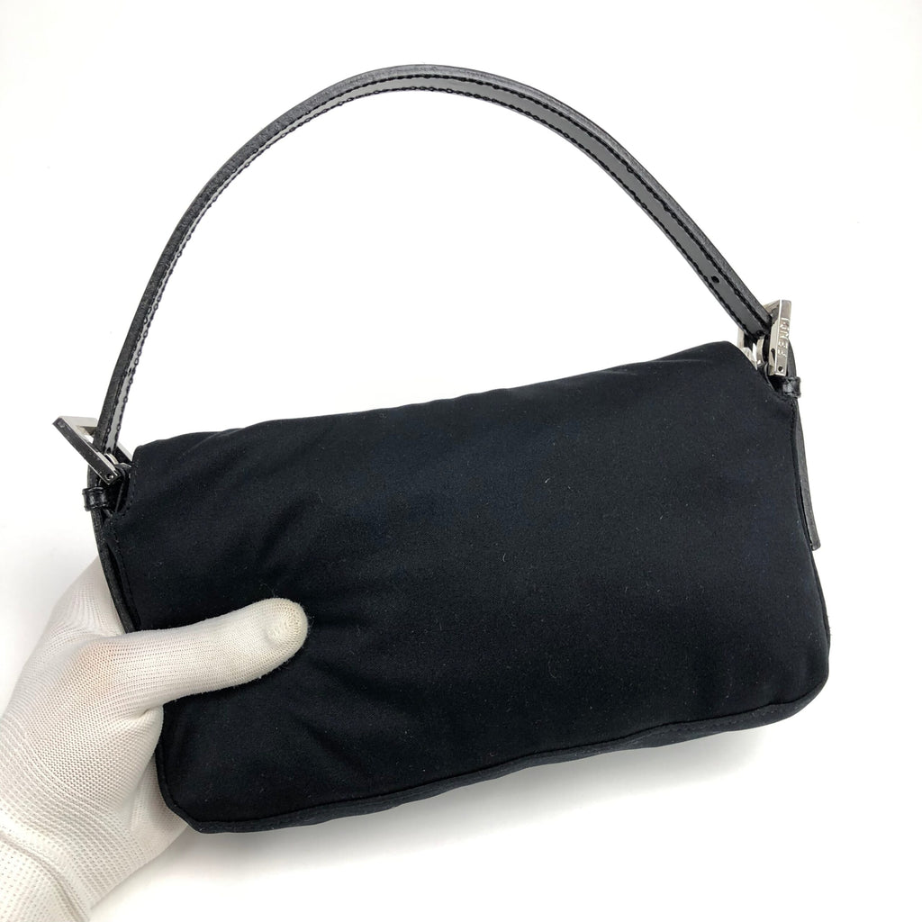 FENDI BAGUETTE SHOULDER BAG