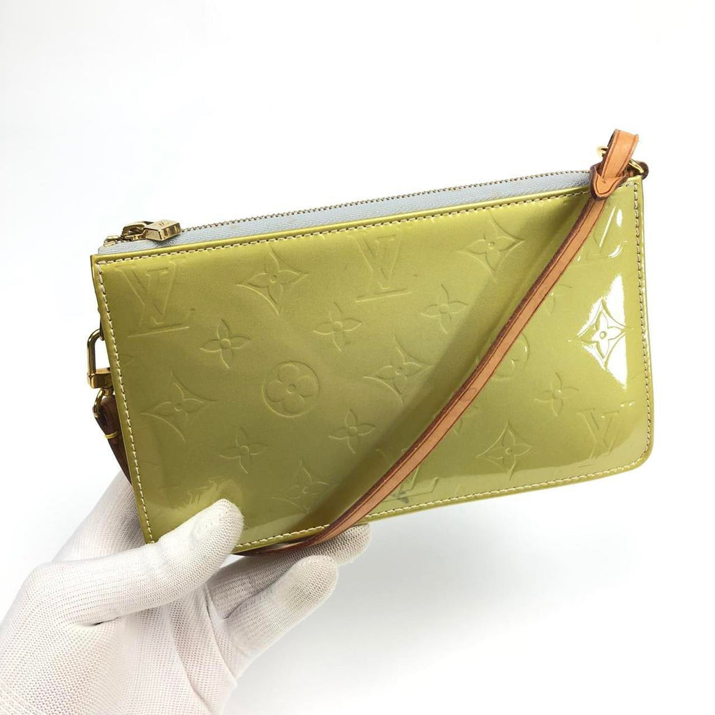 LOUIS VUITTON SHOULDER BAG