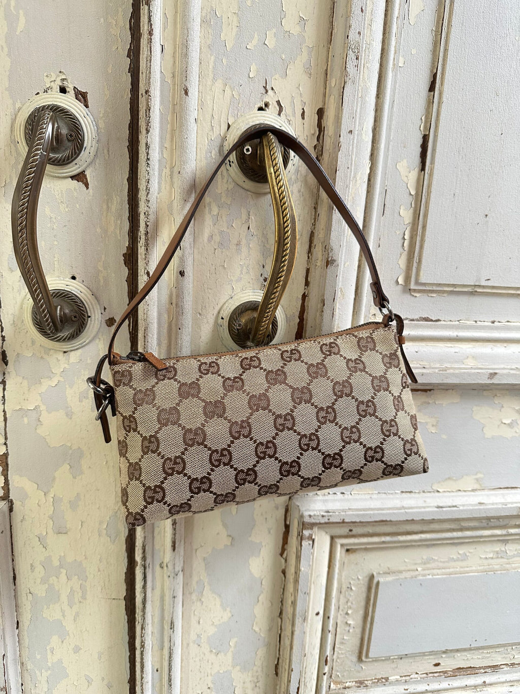 GUCCI MONOGRAM SHOULDER BAG