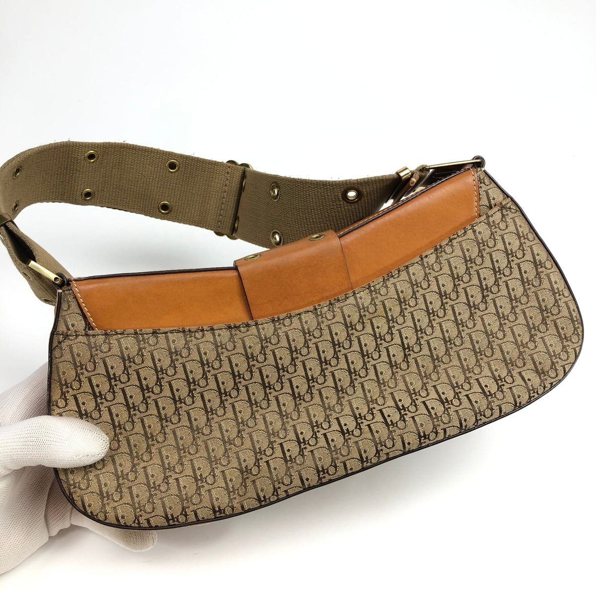 CHRISTIAN DIOR COLUMBUS SHOULDER BAG